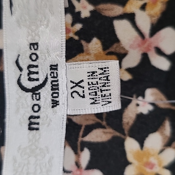 *NWT* MOA MOA Women's Long Sleeve Floral Peplum Top, size 2X - Picture 6 of 8
